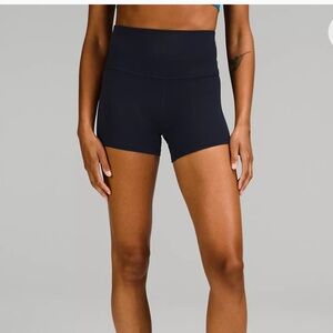 Lululemon Align 4 inch shorts